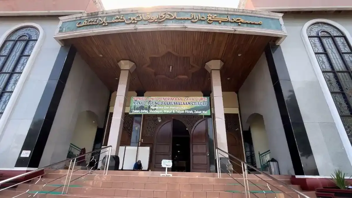 MASJID ALSYALWA: Pusat Kehidupan Komunitas Cilacap yang Tidak Pernah Lelah